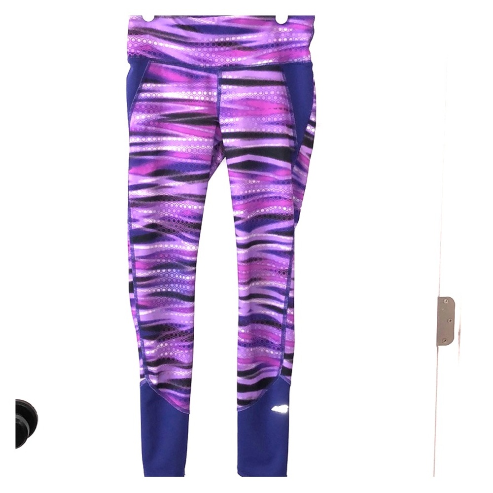 Athletic leggings